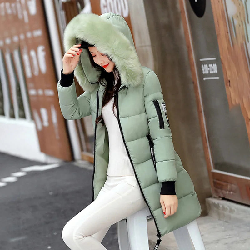 Parka con cappuccio e collo in pelliccia invernale da donna, alla moda, con lettere, tasche con cerniera, design lungo, elegante, sottile, caldo e spesso, cappotti femminili