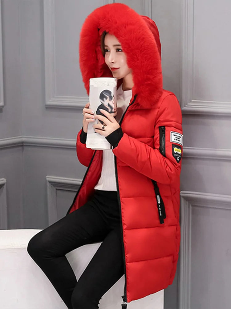 Parka con cappuccio e collo in pelliccia invernale da donna, alla moda, con lettere, tasche con cerniera, design lungo, elegante, sottile, caldo e spesso, cappotti femminili